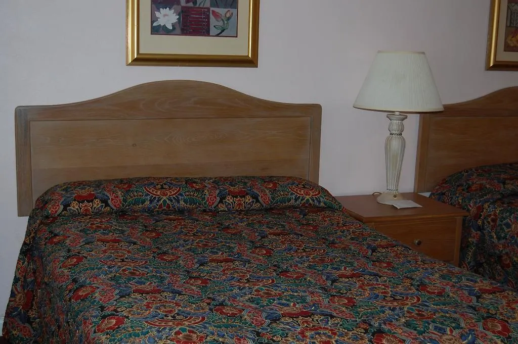 Sea Breeze Ocean City Hotel